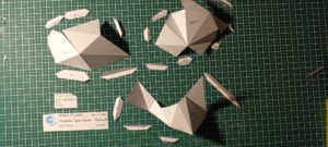 Paper model; Papercraft; Maquette en papier; Maquette en carton; comment faire; how to; diy; star wars; Les plus belles maquettes en papier; Pagode modèle en papier; Tie Fighter paper model; Predator paper model; statue de la liberté modèle en papier