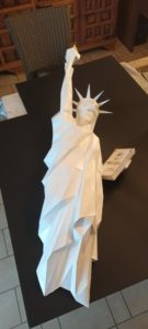 Paper model; Papercraft; Maquette en papier; Maquette en carton; comment faire; how to; diy; star wars; Les plus belles maquettes en papier; Pagode paper model; Tie Fighter modèle en papier; Predator modèle en papier; Statue of Liberty paper model; Stars and Stripes